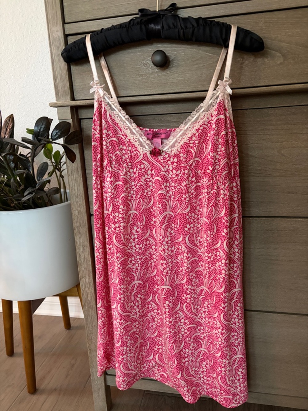 Limited Edition Victoria’s Secret Betsey Johnson Floral Lace Trim Slip